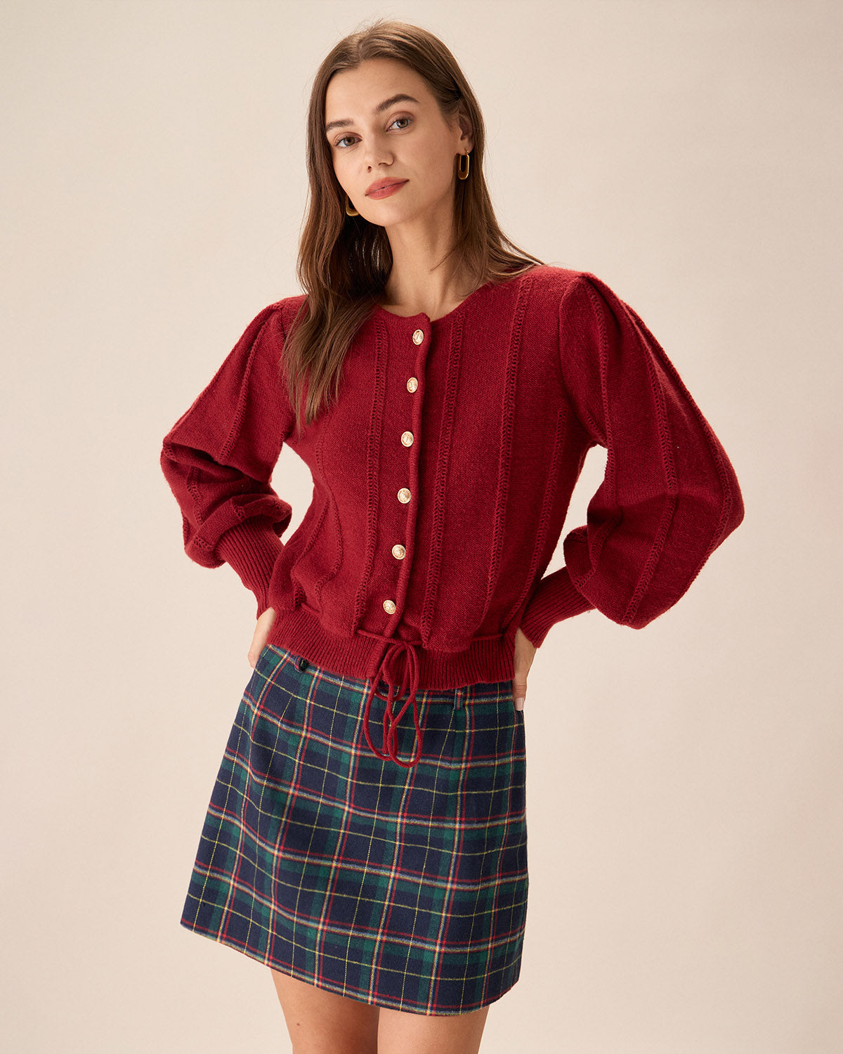 Ella Paris™ | Cardigan rouge à manches lanternes et boutonnage simple