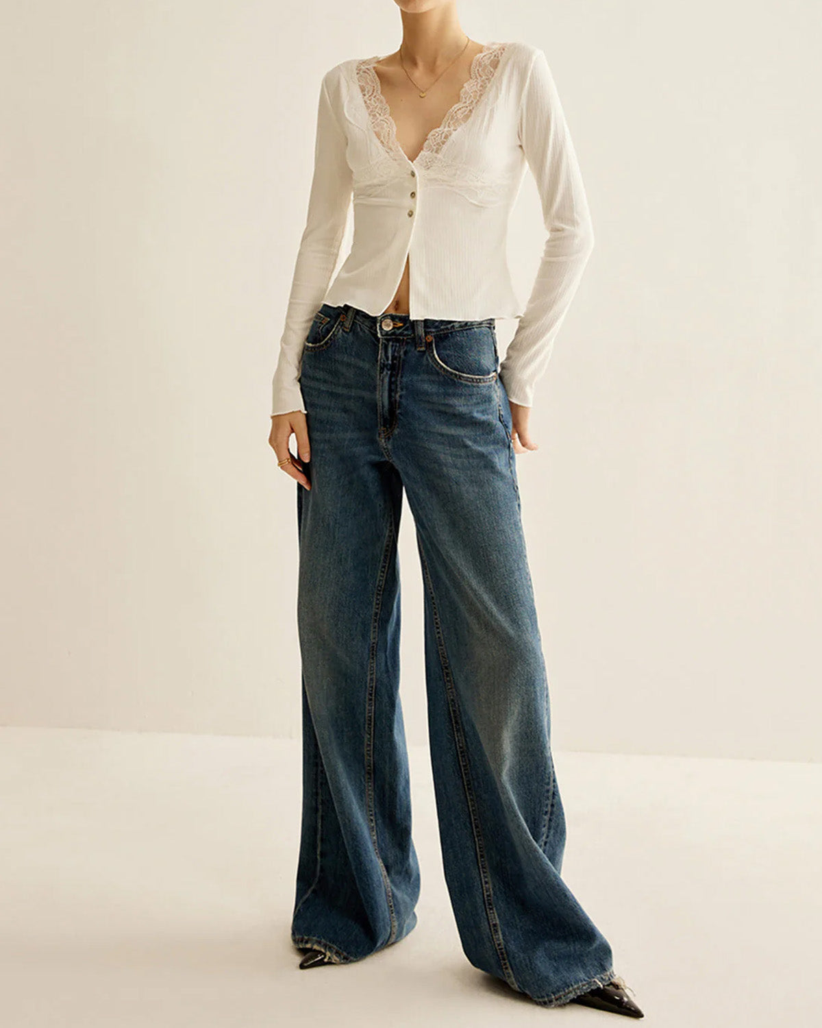 Ella Paris™ | Cardigan blanc en tricot à col en V