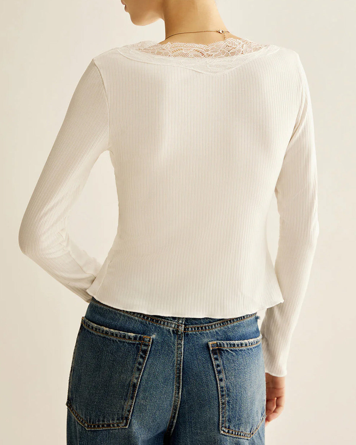 Ella Paris™ | Cardigan blanc en tricot à col en V