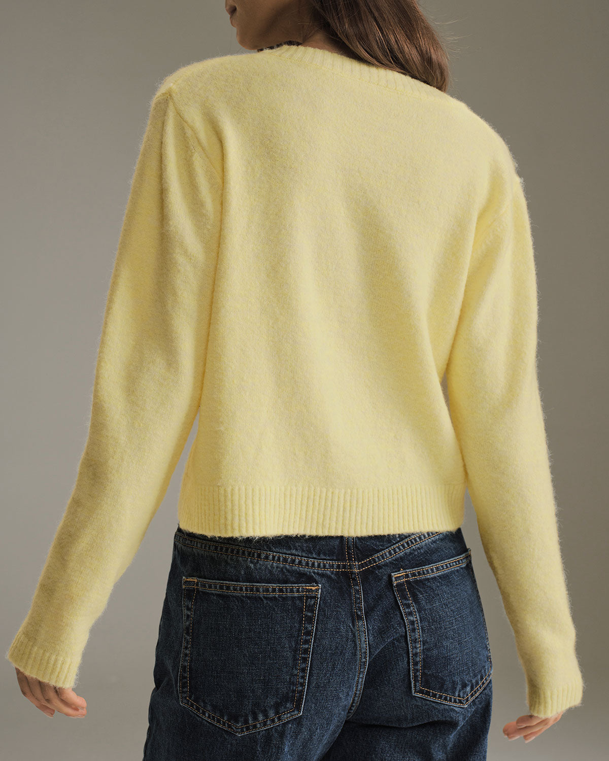 Ella Paris™ | Cardigan en tricot à col rond jaune