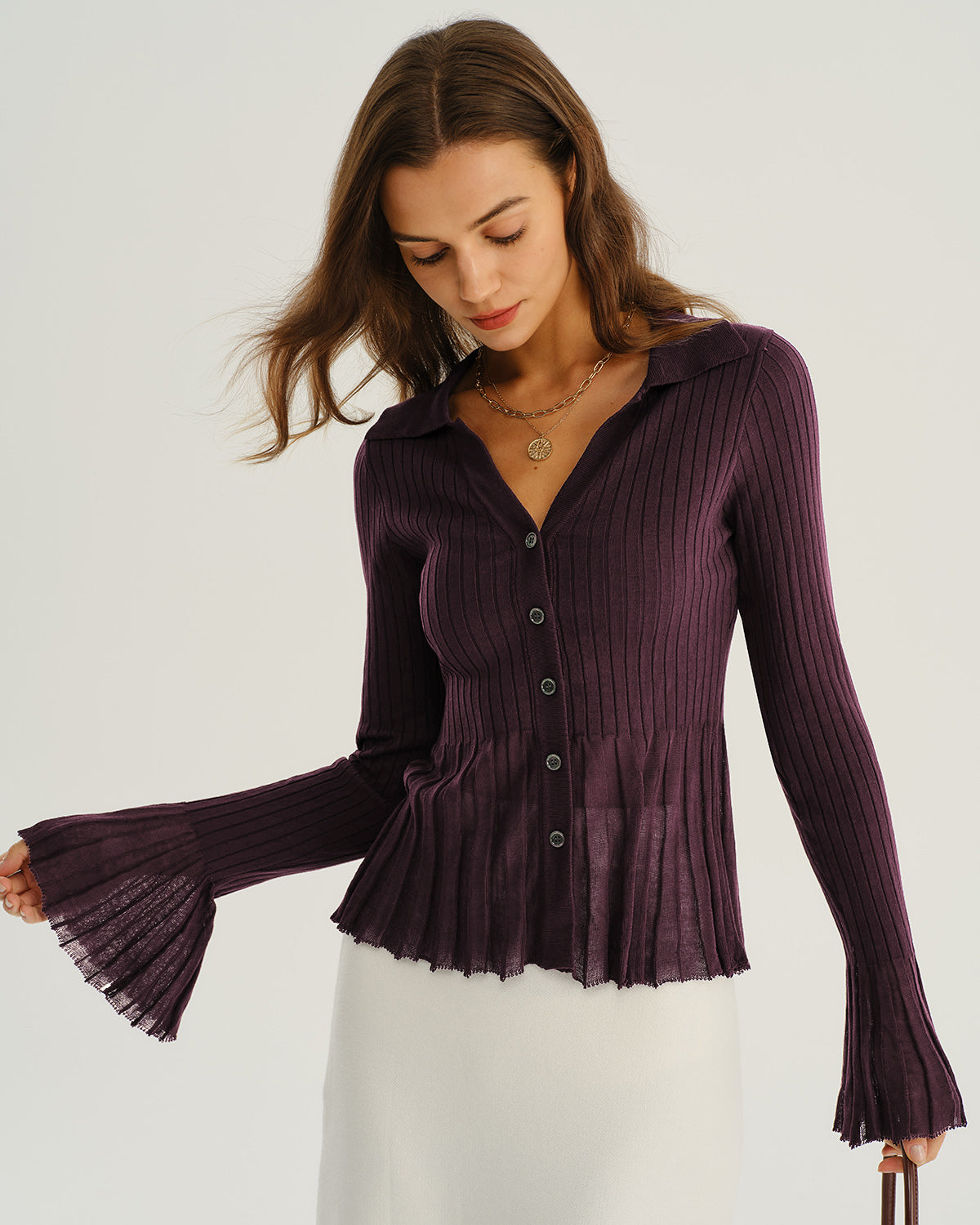 Ella Paris™ | Cardigan en tricot côtelé à boutons violet