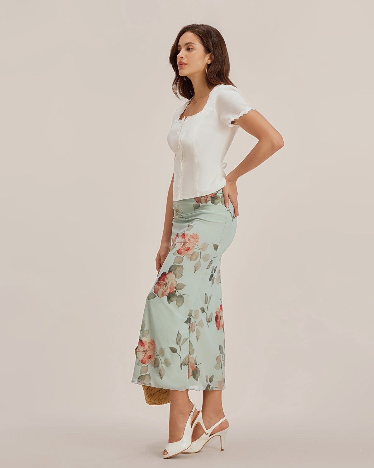 Ella Paris™ | Chemisier blanc à col carré et dentelle boutonnée