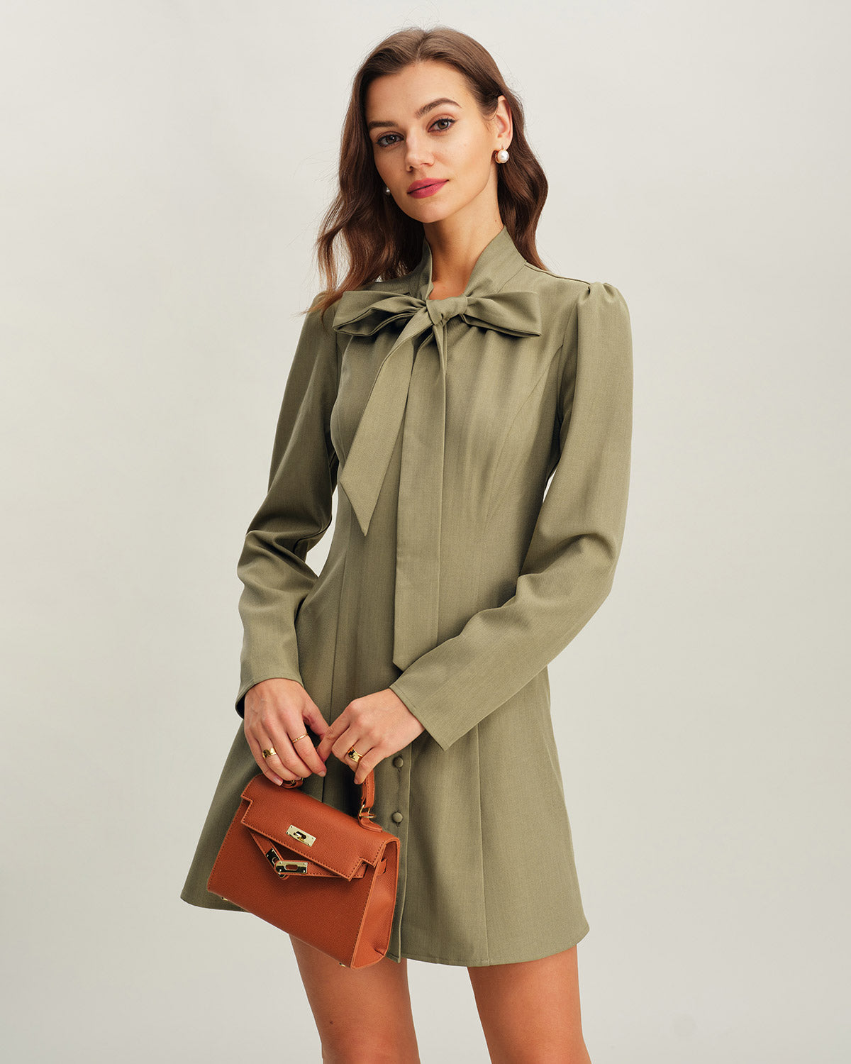 Ella Paris™ | Robe mini trapèze verte à col noué