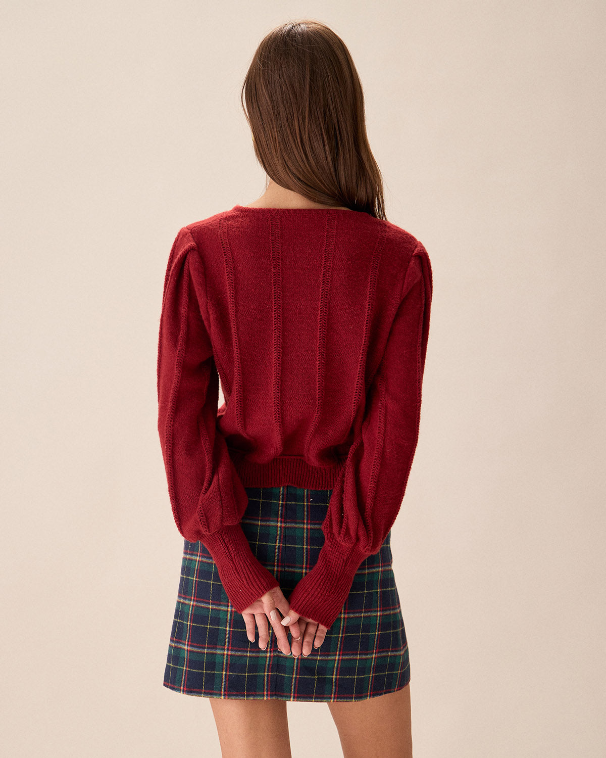 Ella Paris™ | Cardigan rouge à manches lanternes et boutonnage simple