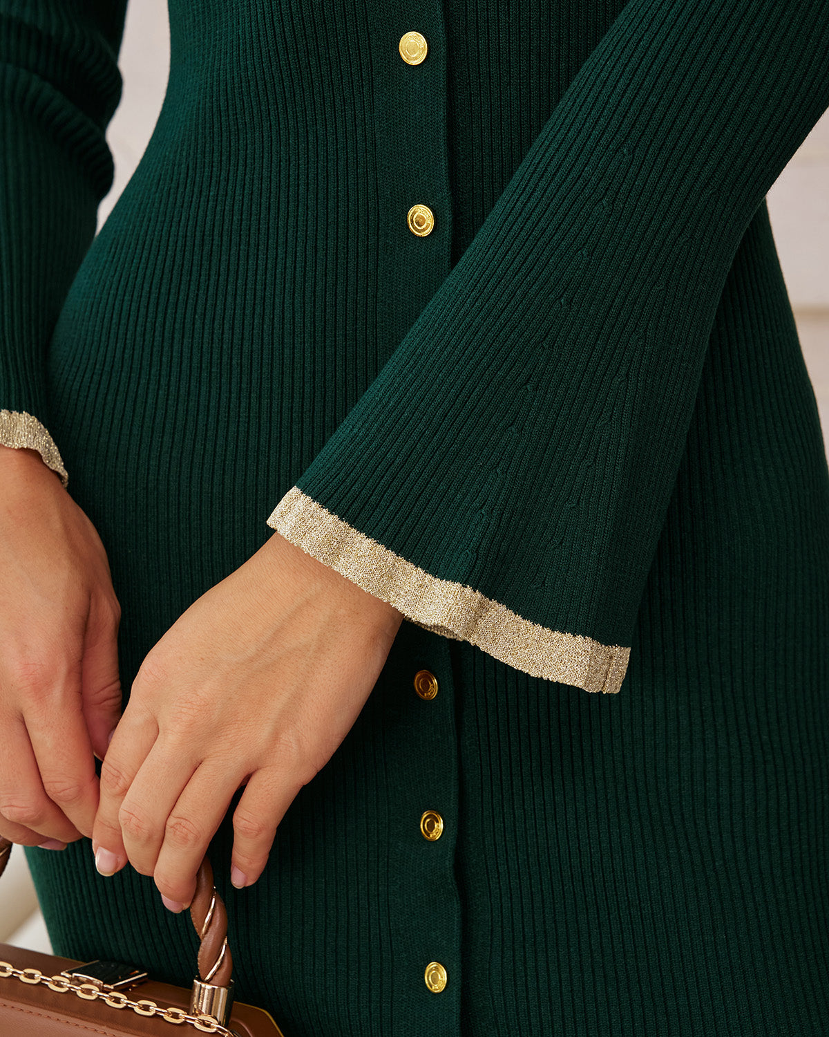 Ella Paris™ | Robe pull moulante verte à boutons