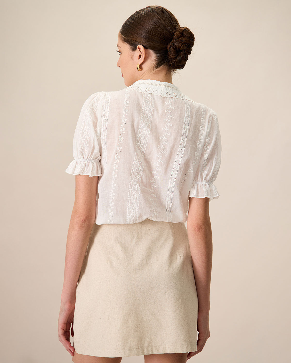 Ella Paris™ | Chemisier en coton à col blanc et broderie en dentelle pour femmes